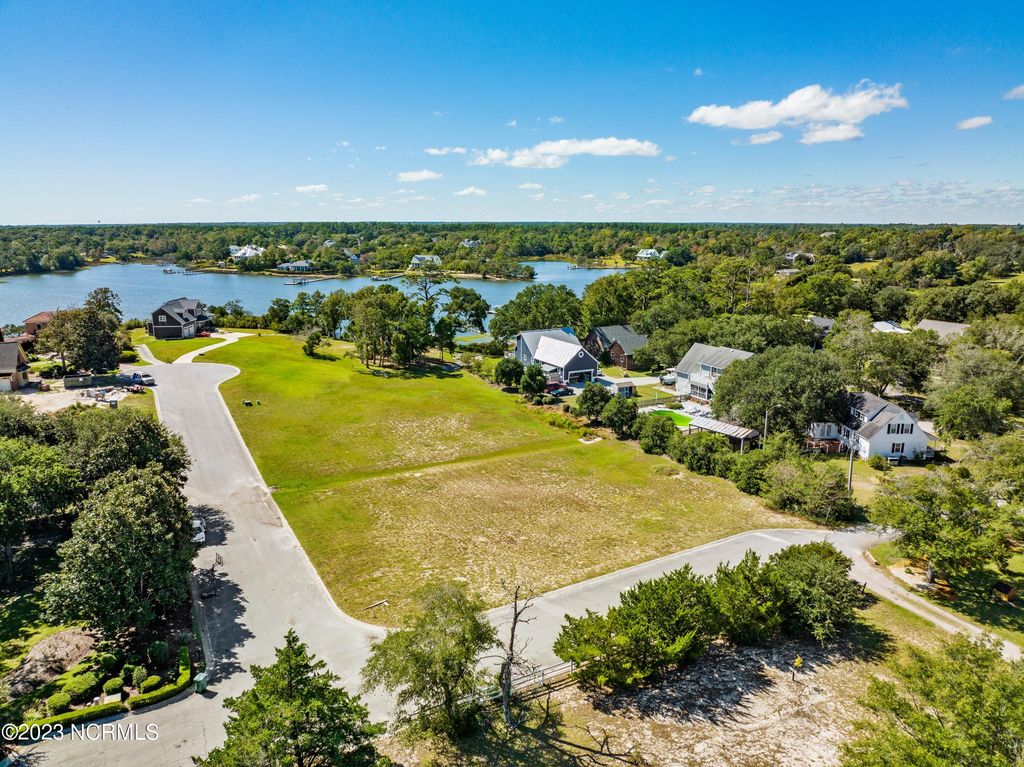 Photo of 2 Point Drive, Swansboro, NC 28584 (MLS # 100385165)