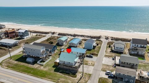 A home in North Topsail Beach