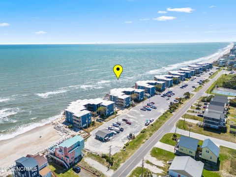 A home in North Topsail Beach