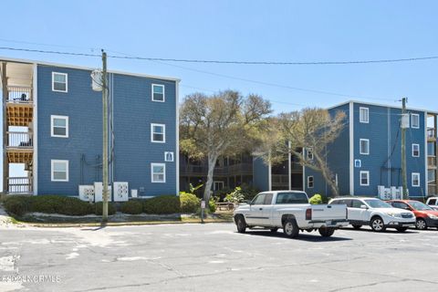 A home in North Topsail Beach