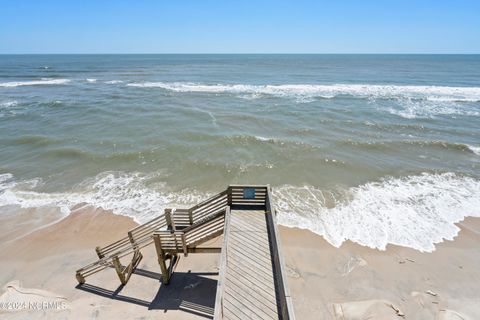 A home in North Topsail Beach