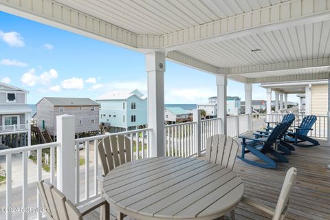 A home in Oak Island