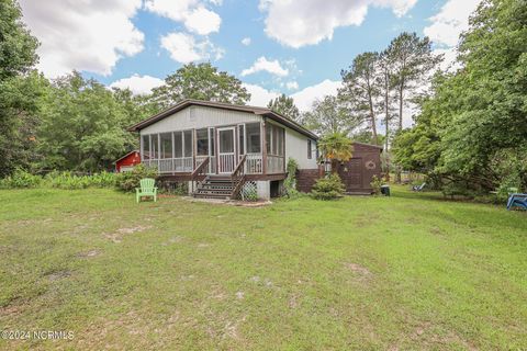 A home in Holly Ridge