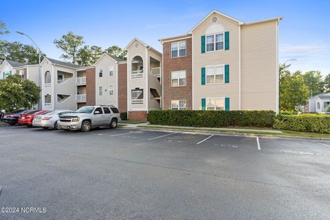 Condominium in Wilmington NC 901 Litchfield Way.jpg