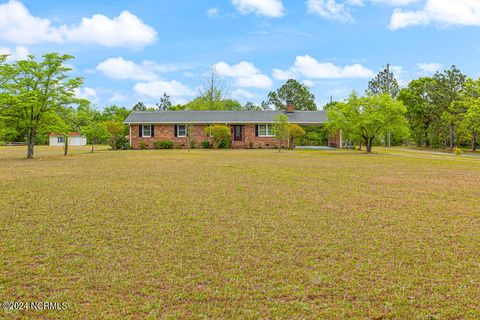 Single Family Residence in Aberdeen NC 13005 Us Hwy 15-501 Hwy.jpg