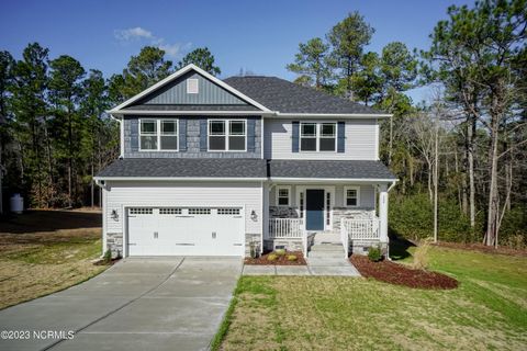 Single Family Residence in Richlands NC 719 Greenwich Place.jpg