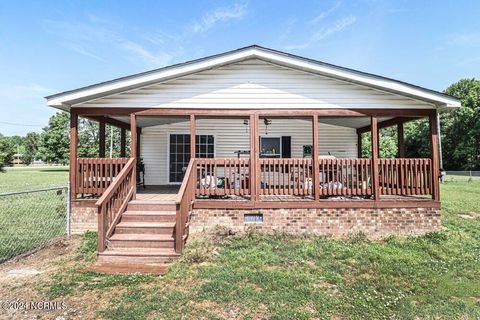 Manufactured Home in Whitakers NC 2751 Coker Town Road 3.jpg