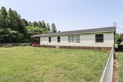 Manufactured Home in Whitakers NC 2751 Coker Town Road 4.jpg