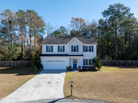 Single Family Residence in Hubert NC 508 Newhan Court.jpg