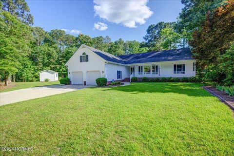 Single Family Residence in New Bern NC 106 Dobbs Spaight Road 1.jpg