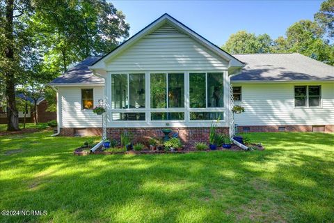 Single Family Residence in New Bern NC 106 Dobbs Spaight Road 8.jpg