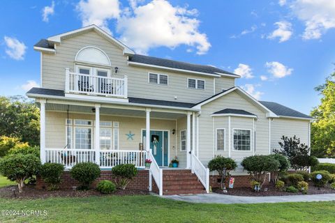 Single Family Residence in Cape Carteret NC 524 Neptune Drive.jpg