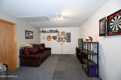 Single Family Residence in New Bern NC 221 Bandon Drive 15.jpg