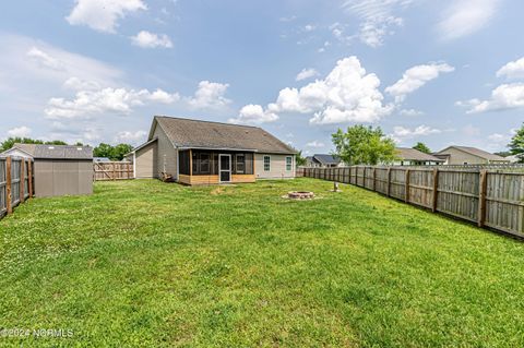 Single Family Residence in Beulaville NC 140 Christy Drive 38.jpg