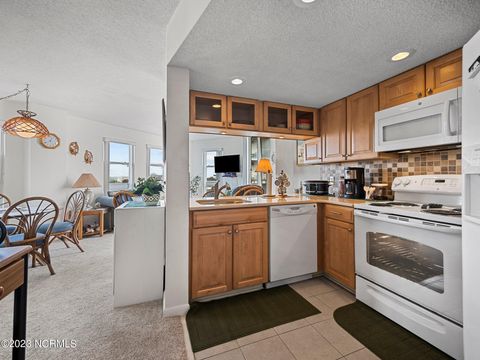 A home in North Topsail Beach