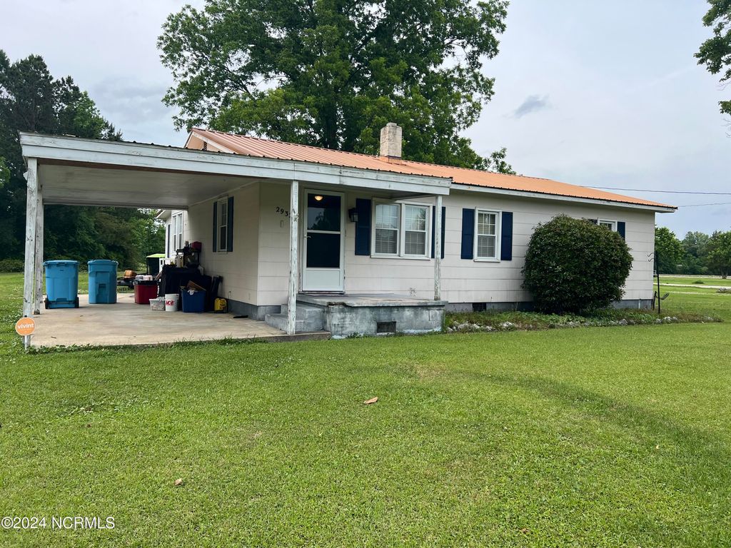 Photo of 2932 Catherine Lake Road, Richlands, NC 28574 (MLS # 100444564)