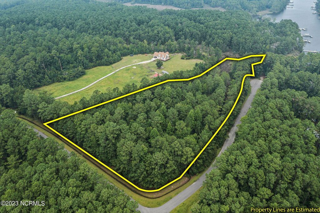 Photo of 1 Port Drive, Oriental, NC 28571 (MLS # 100396343)