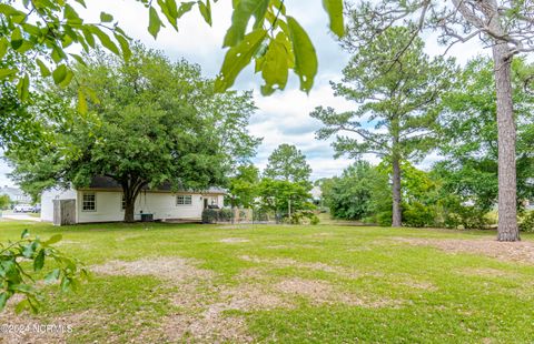 Single Family Residence in Wilmington NC 2804 Carthage Drive 6.jpg