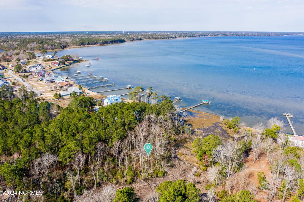 Photo of 200 Bayside Drive, Sneads Ferry, NC 28460 (MLS # 100430079)