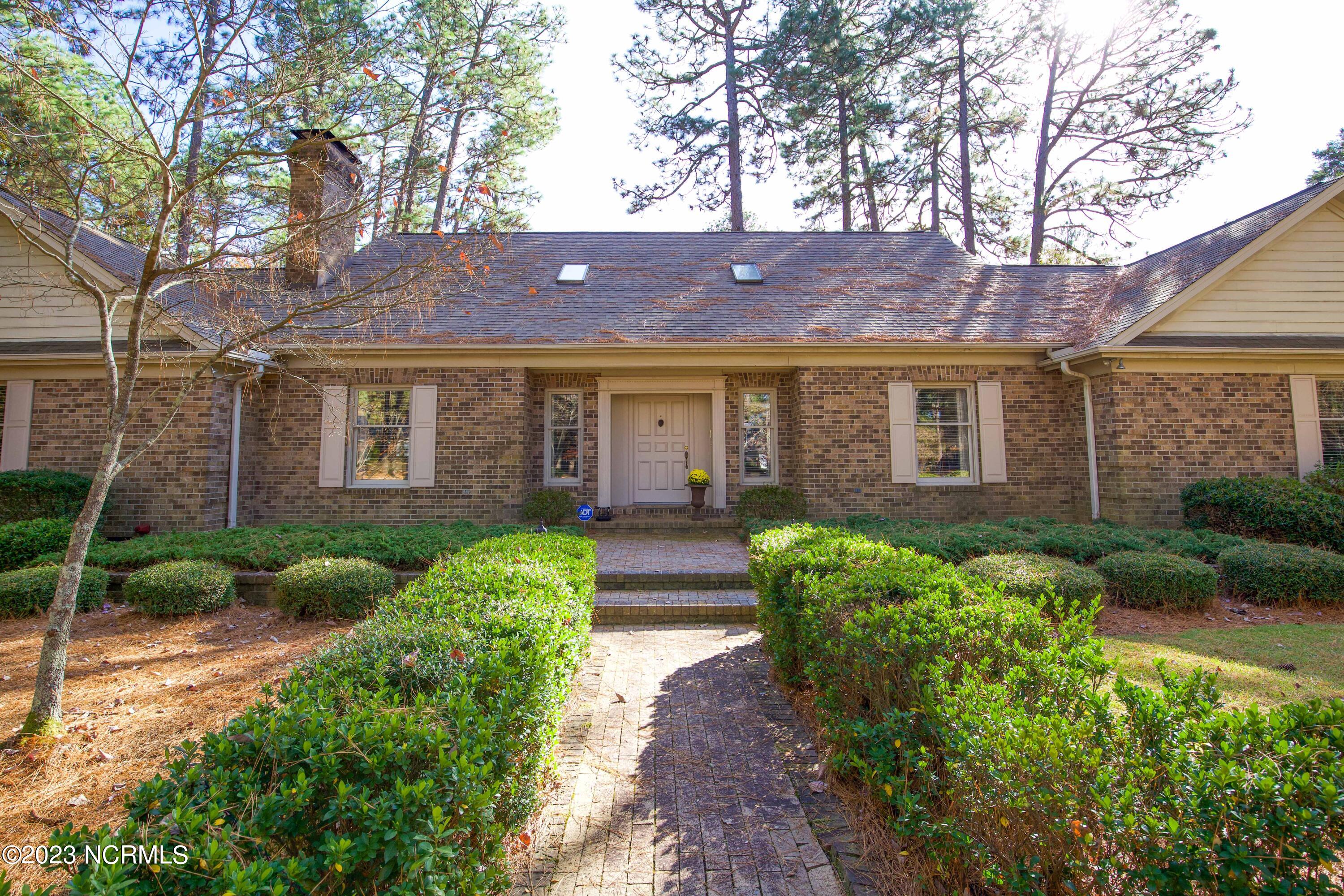Pinehurst, North Carolina 28374, United States, 3 Bedrooms Bedrooms, ,3 BathroomsBathrooms,Residential,Active,68719