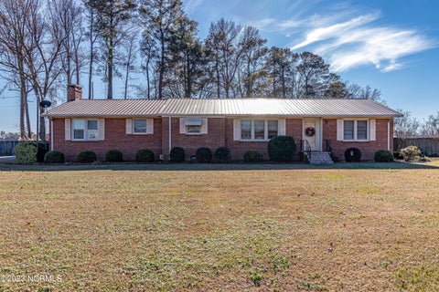 Featured picture for the property 100418395
