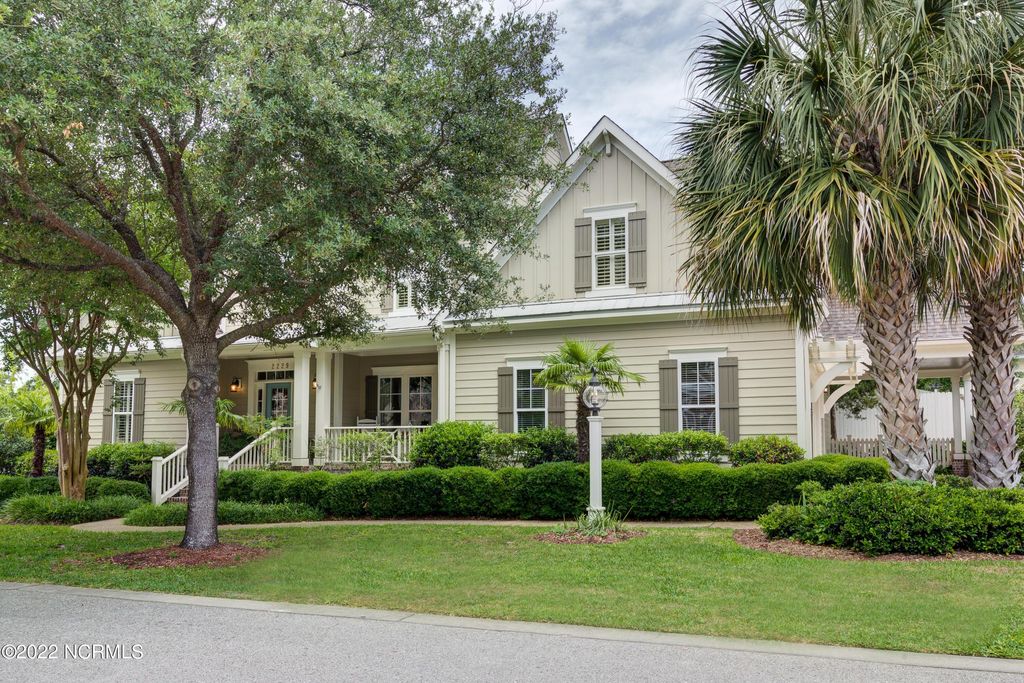Photo for 2229 Bel Arbor Place, Wilmington, NC 28403 (MLS # 100332546)