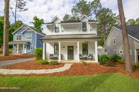 Single Family Residence in Southern Pines NC 610 Maine Avenue.jpg
