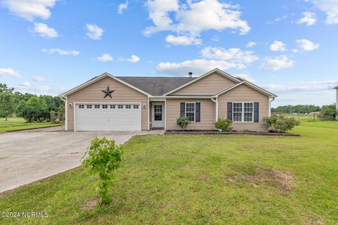 Single Family Residence in Maysville NC 2329 White Oak River Road.jpg