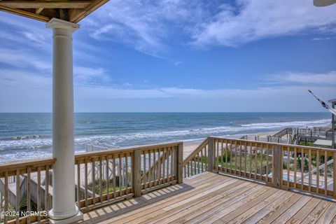 A home in North Topsail Beach