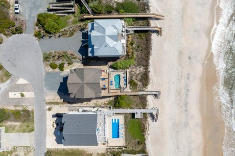 A home in North Topsail Beach