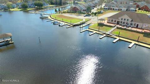 Townhouse in New Bern NC 3 Harbour Walk 48.jpg