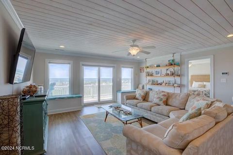 A home in North Topsail Beach