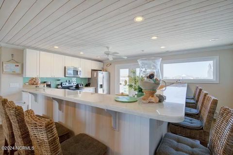 A home in North Topsail Beach