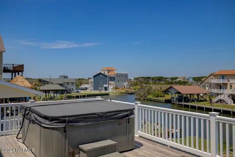 A home in North Topsail Beach