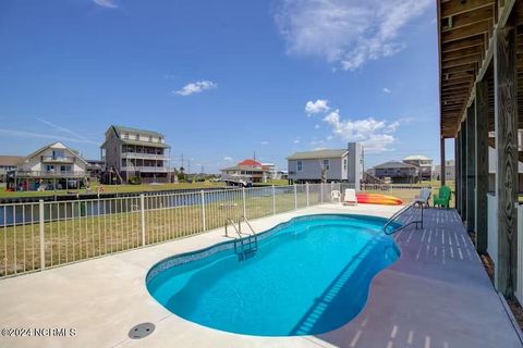 A home in North Topsail Beach