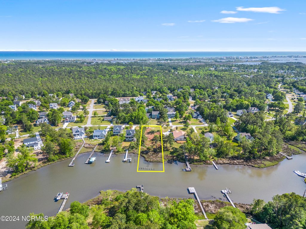 Photo of 353 Chadwick Shores Drive, Sneads Ferry, NC 28460 (MLS # 100443892)