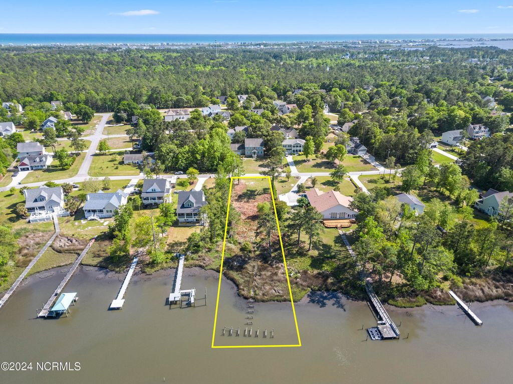 Photo of 353 Chadwick Shores Drive, Sneads Ferry, NC 28460 (MLS # 100443892)