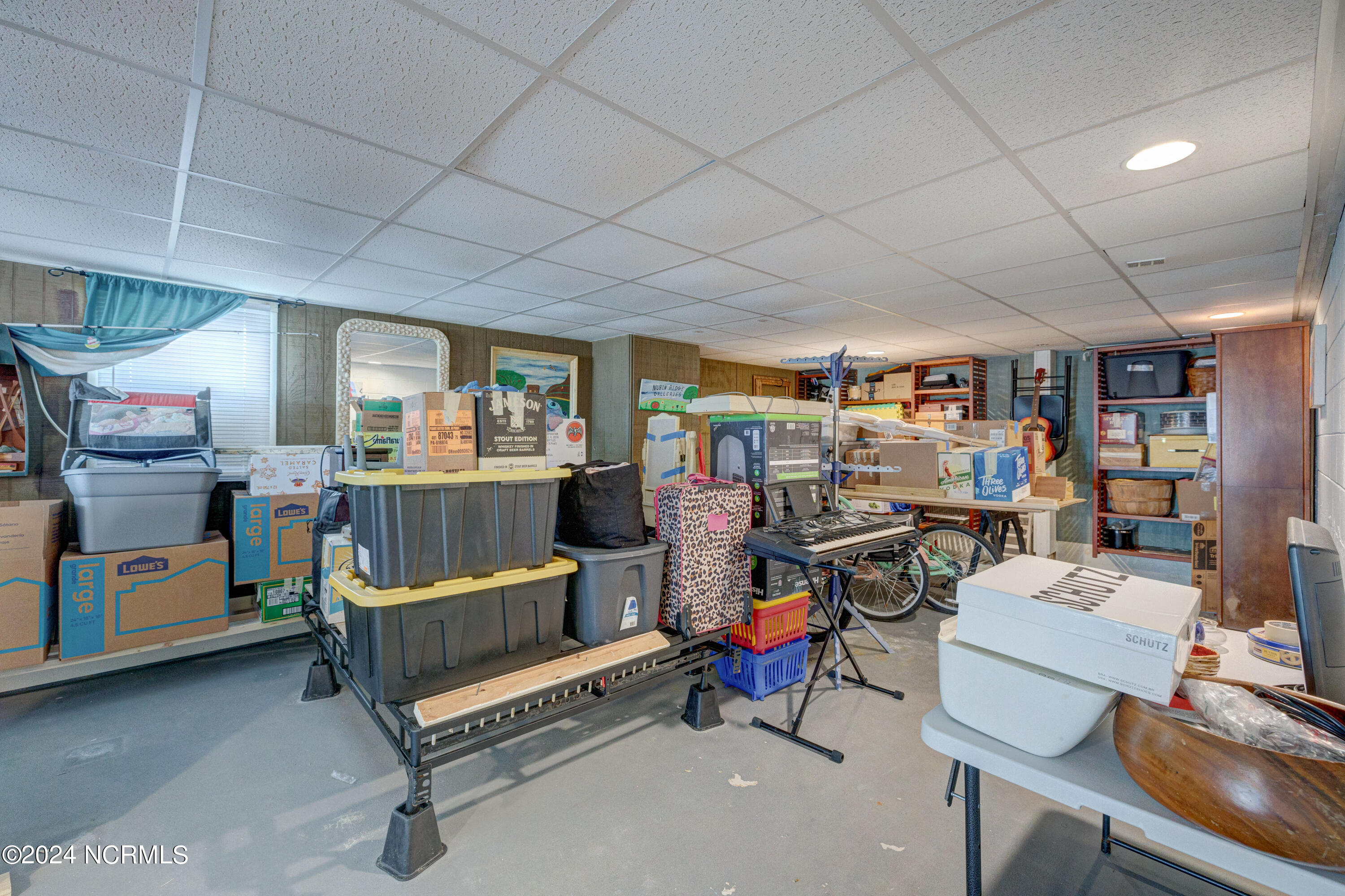 Carolina Beach, North Carolina 28428, United States, 3 Bedrooms Bedrooms, ,2 BathroomsBathrooms,Residential,Active,65129