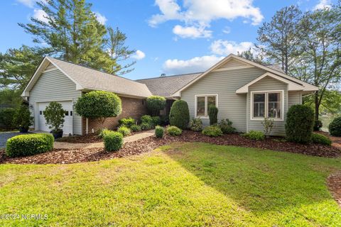 Single Family Residence in West End NC 116 Fox Run Court.jpg