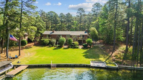 Single Family Residence in West End NC 137 Owens Circle 7.jpg