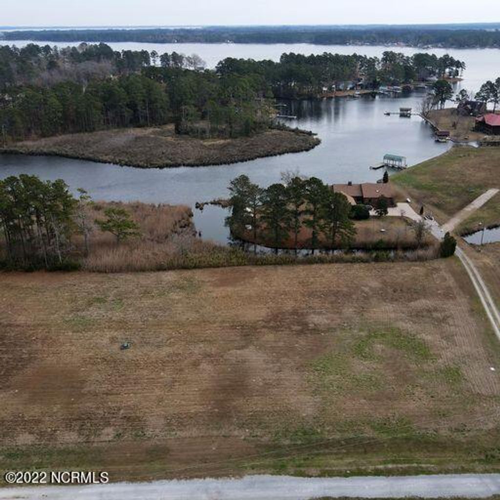 Photo of 70 N Pointe Drive, Belhaven, NC 27810 (MLS # 100361416)