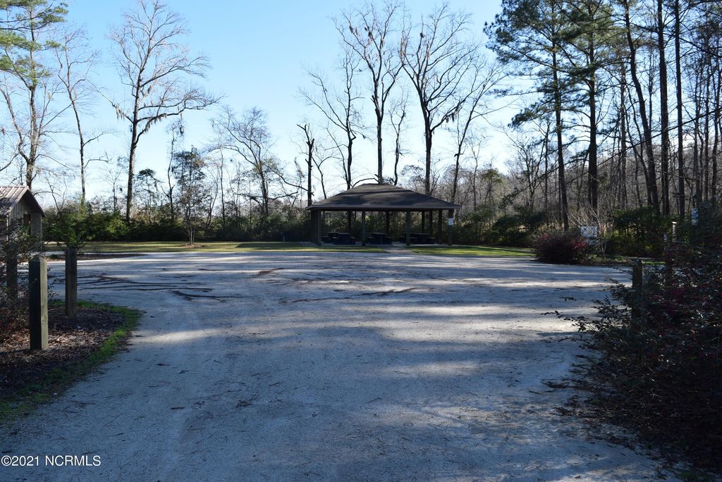 Photo of 104 Warbler Drive, New Bern, NC 28560 (MLS # 100256441)
