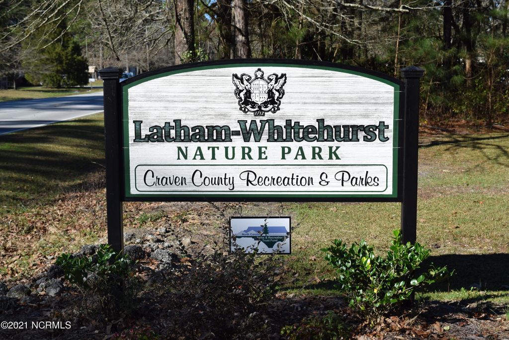 Photo of 104 Warbler Drive, New Bern, NC 28560 (MLS # 100256441)