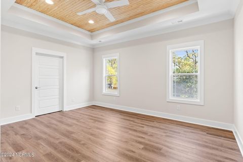 A home in Oak Island