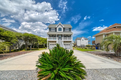 Featured picture for the property 100408438