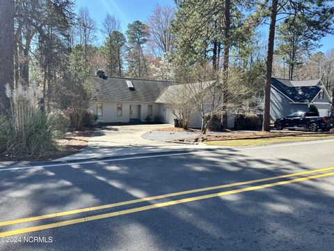 Single Family Residence in Pinehurst NC 980 Monticello Drive.jpg