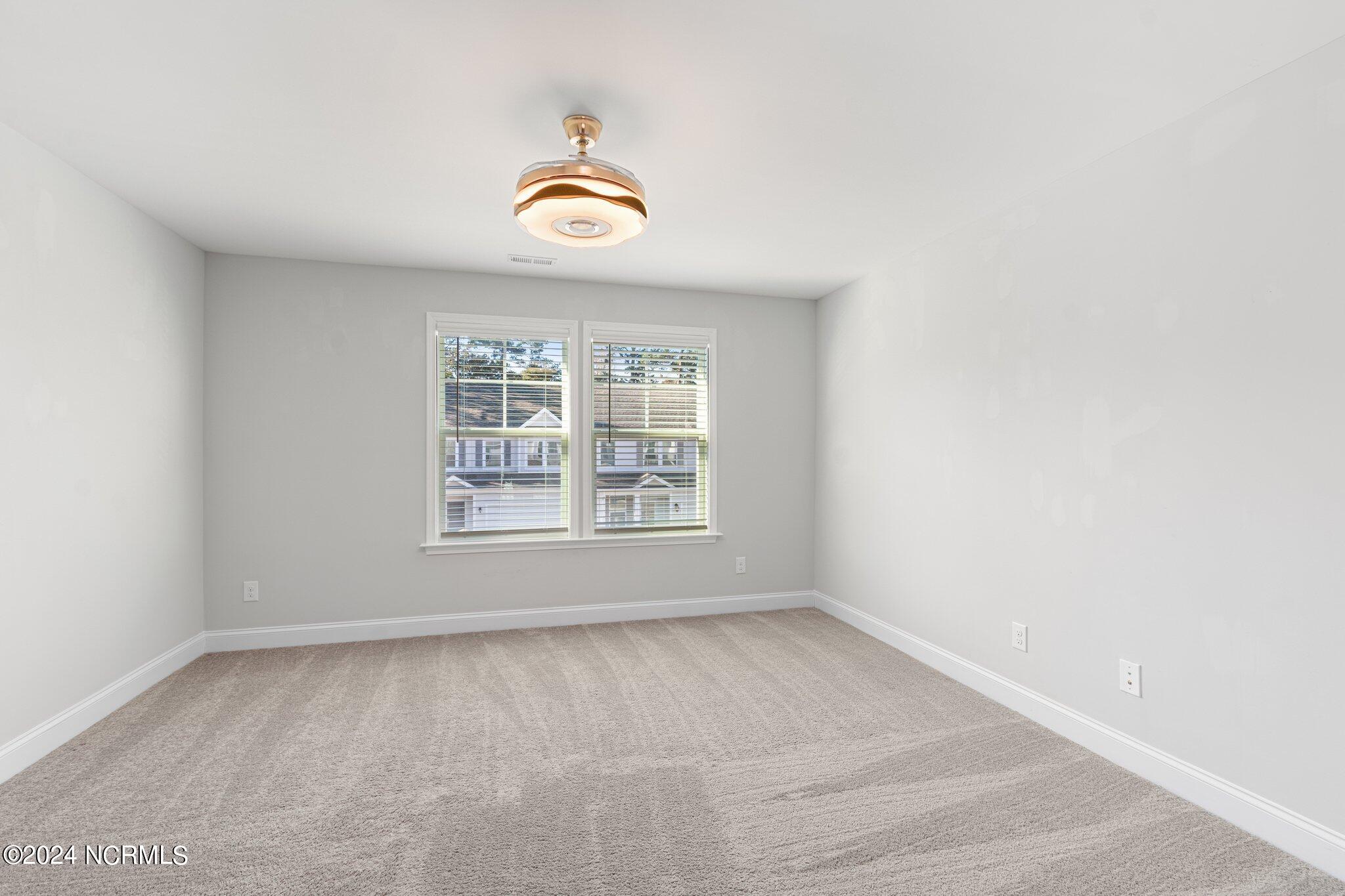 Wilmington, North Carolina 28409, United States, 4 Bedrooms Bedrooms, ,4 BathroomsBathrooms,Residential,Active,63481