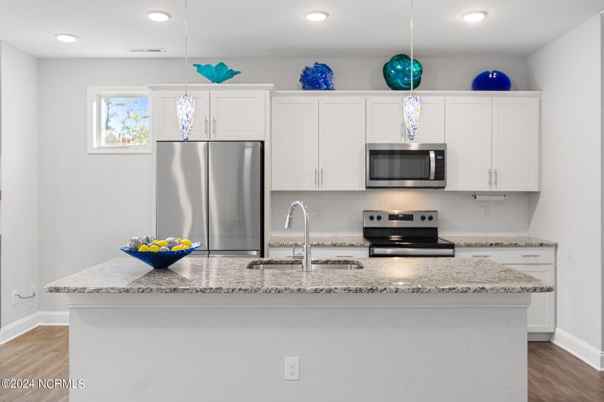 Wilmington, North Carolina 28409, United States, 4 Bedrooms Bedrooms, ,4 BathroomsBathrooms,Residential,Active,63481