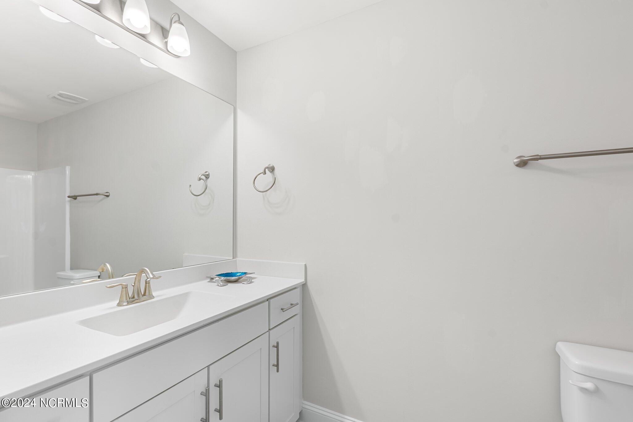 Wilmington, North Carolina 28409, United States, 4 Bedrooms Bedrooms, ,4 BathroomsBathrooms,Residential,Active,63481