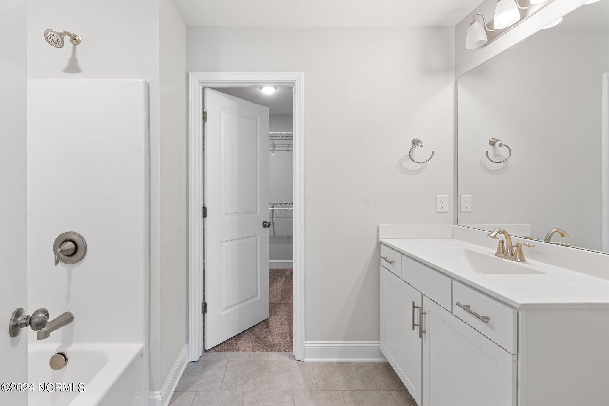 Wilmington, North Carolina 28409, United States, 4 Bedrooms Bedrooms, ,4 BathroomsBathrooms,Residential,Active,63481